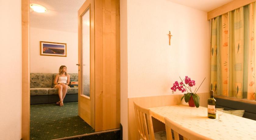 Haus Bernardes Apartment